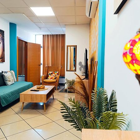 Apartamento El Dorado Cerca Del Mar Malaga Bagian luar foto