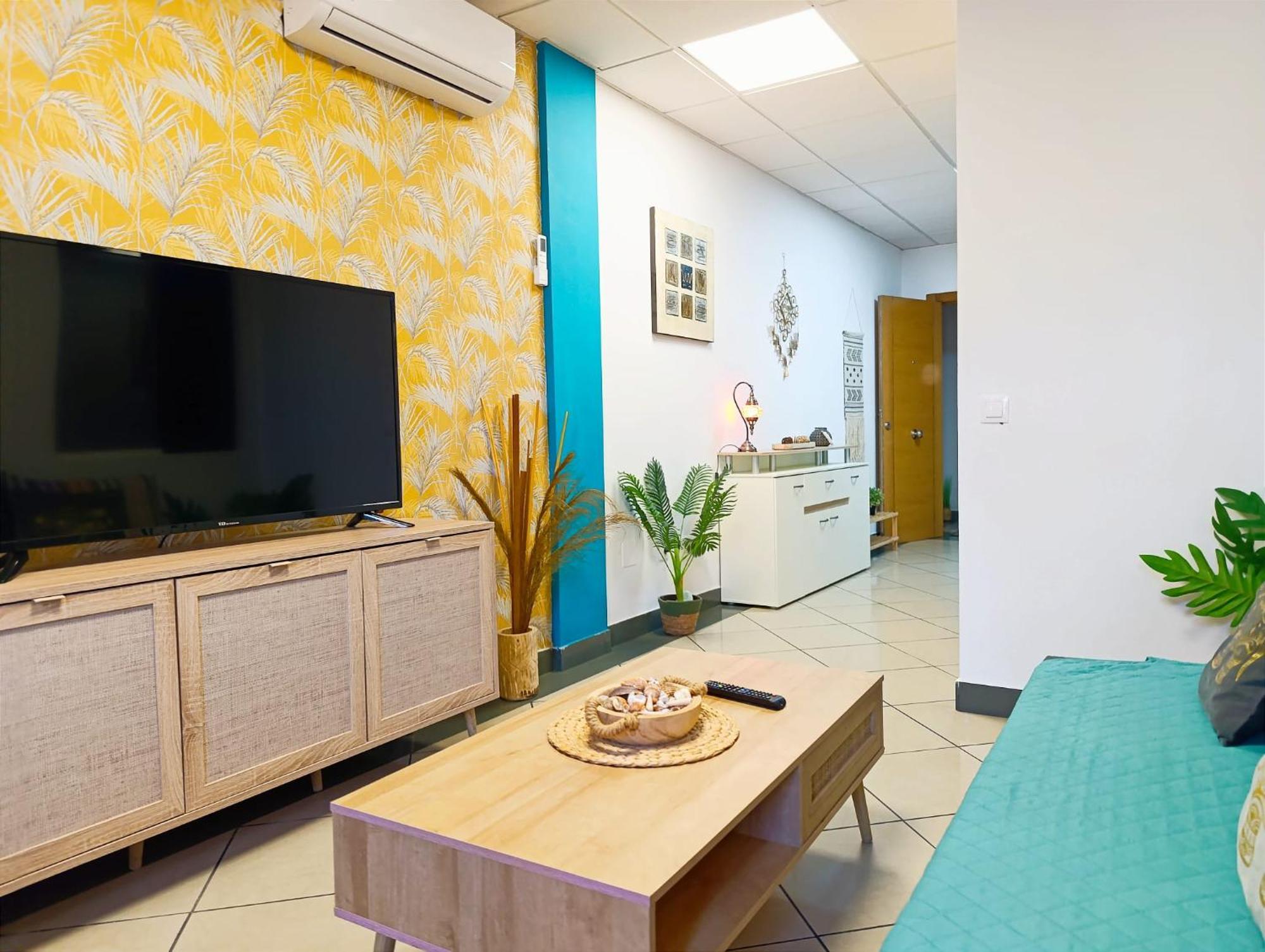 Apartamento El Dorado Cerca Del Mar Malaga Bagian luar foto