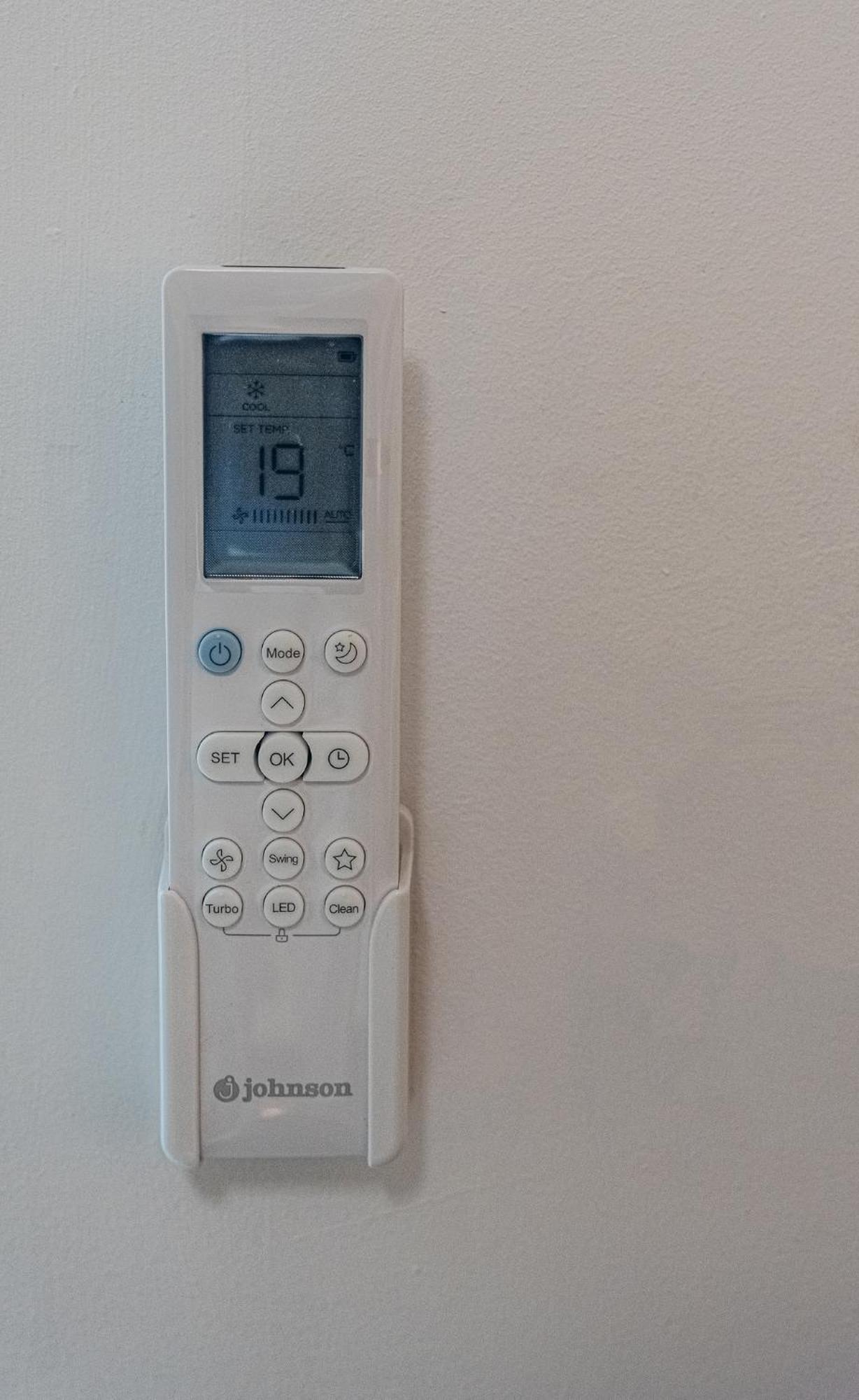Apartamento El Dorado Cerca Del Mar Malaga Bagian luar foto